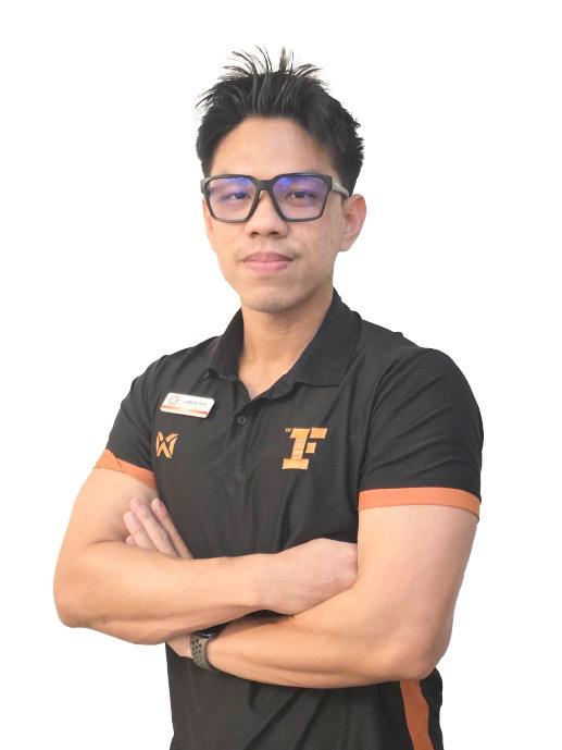 Mr.Kan Charoenwipada